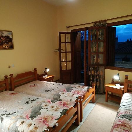 Piso Alonia Hotell Arakhova Eksteriør bilde