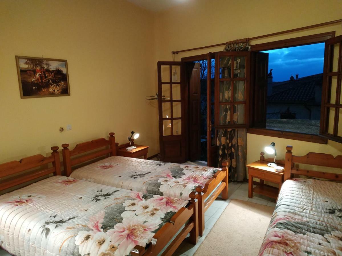 Piso Alonia Hotell Arakhova Eksteriør bilde