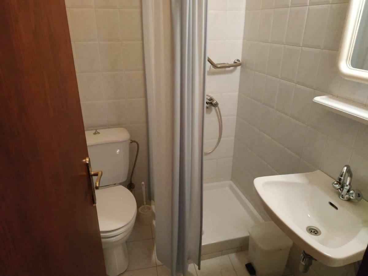 Piso Alonia Hotell Arakhova Eksteriør bilde